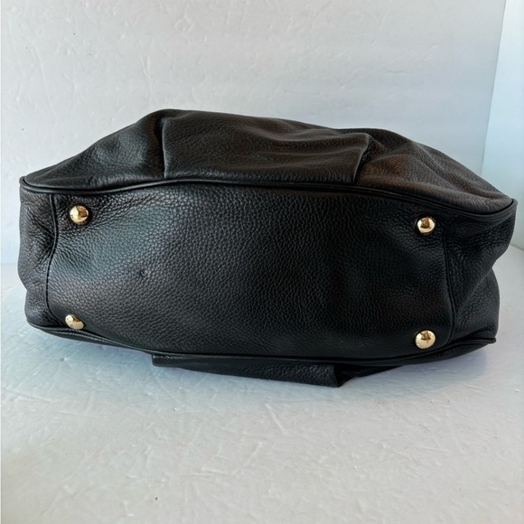 Michael Kors Pebble Leather Large Tote - Picture 4 of 12